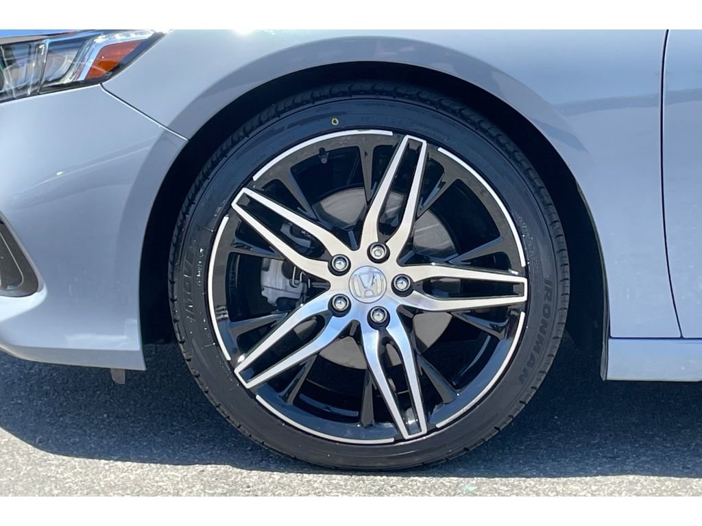 Used 2022 Sonic Gray Pearl Honda Touring image 43