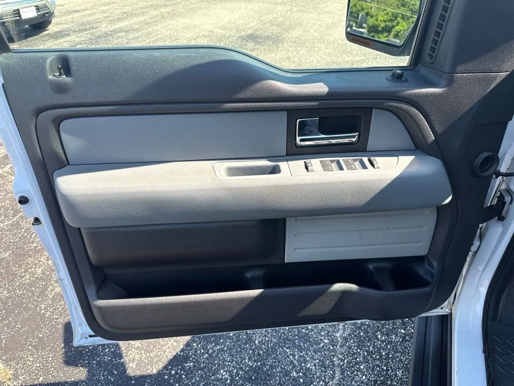 Used 2012 White Ford XLT image 28