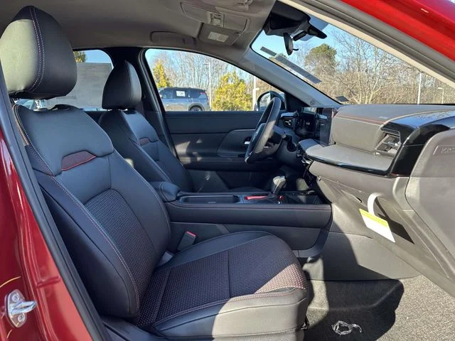 2026 Nissan KICKS SR - Photo 10