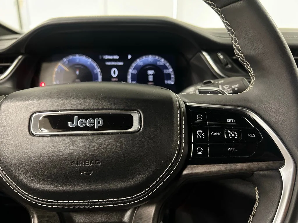2023 Jeep Grand Cherokee Overland - Photo 35