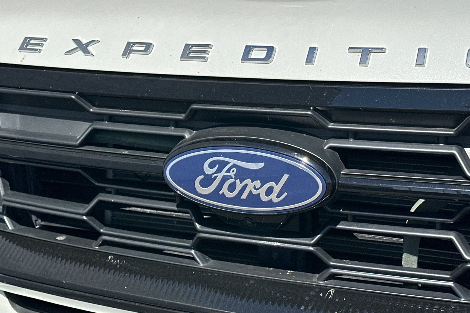 Used 2025 White Ford Active image 32