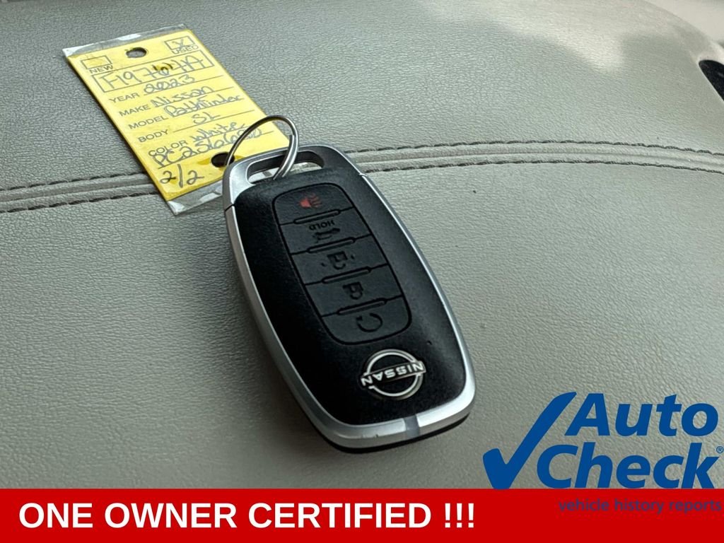 Used 2023 White Nissan SL image 9