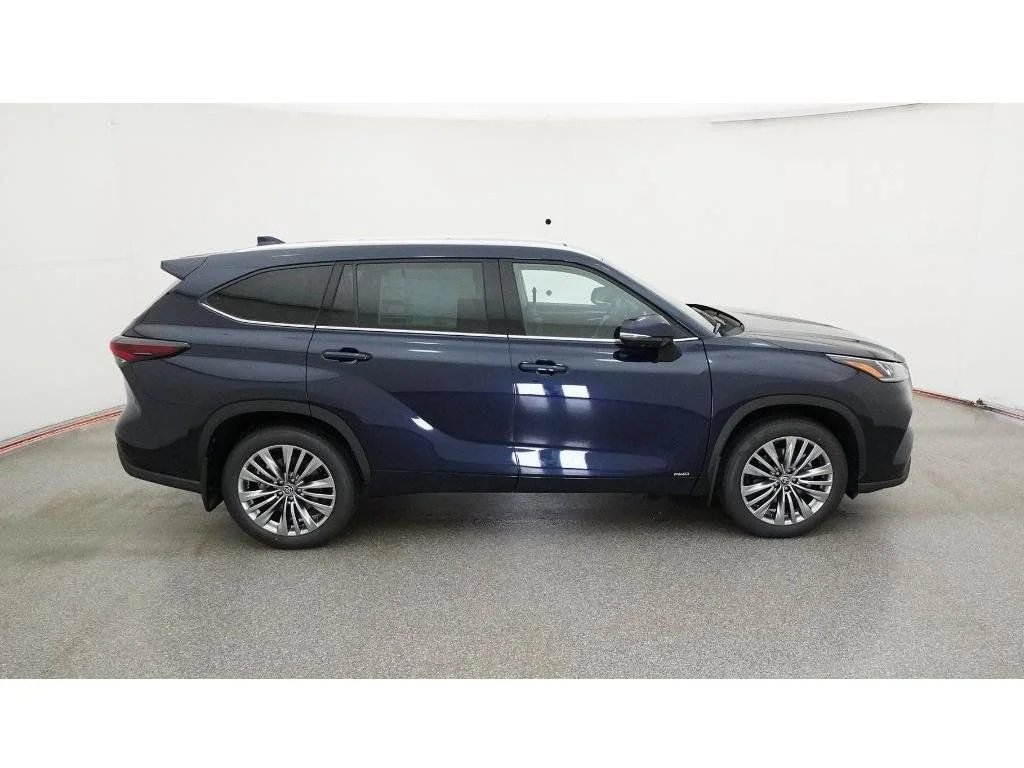 New 2026  Toyota Platinum image 14
