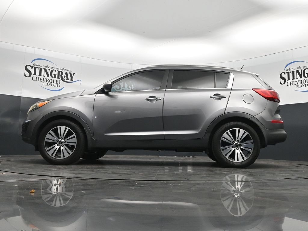 Used 2016 Silver Kia EX image 29