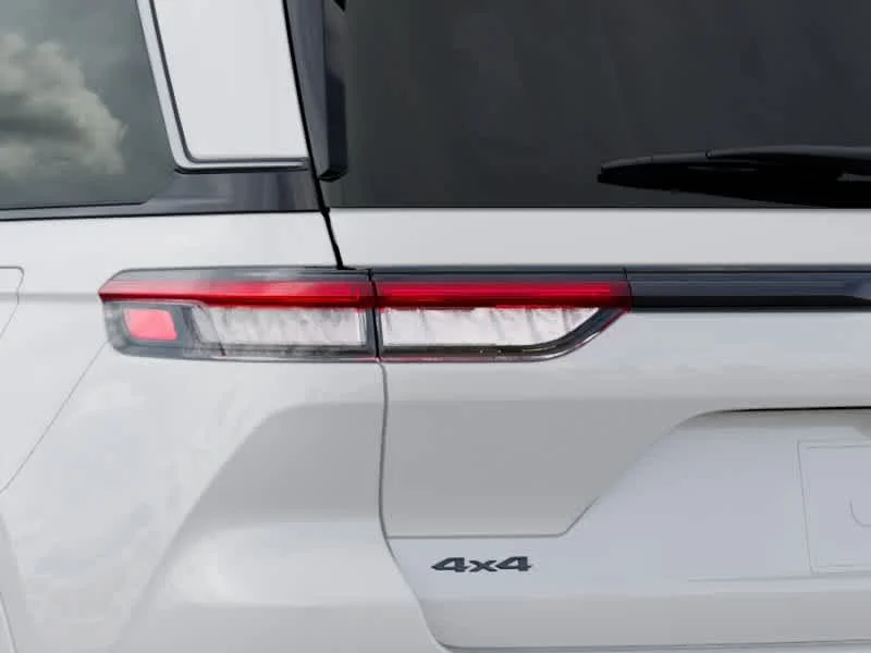 New 2027 Bright White Clearcoat Jeep Limited Reserve image 9