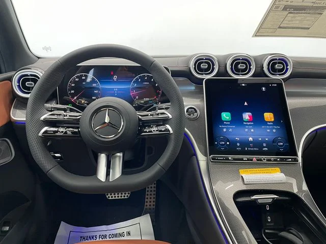 New 2027 White Mercedes-Benz GLC 300 image 3