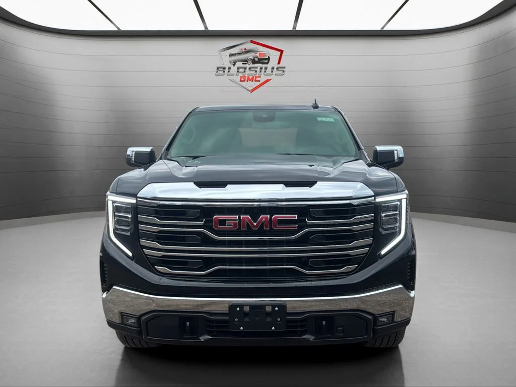 2026 GMC Sierra 1500 SLT - Photo 8