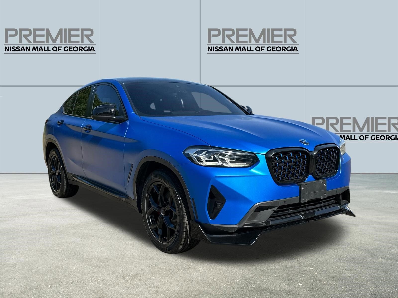 Used 2023 Black BMW xDrive30i image 3