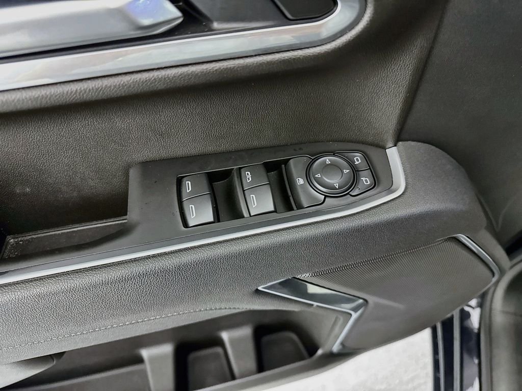 Used 2026 Silver GMC SLE image 18