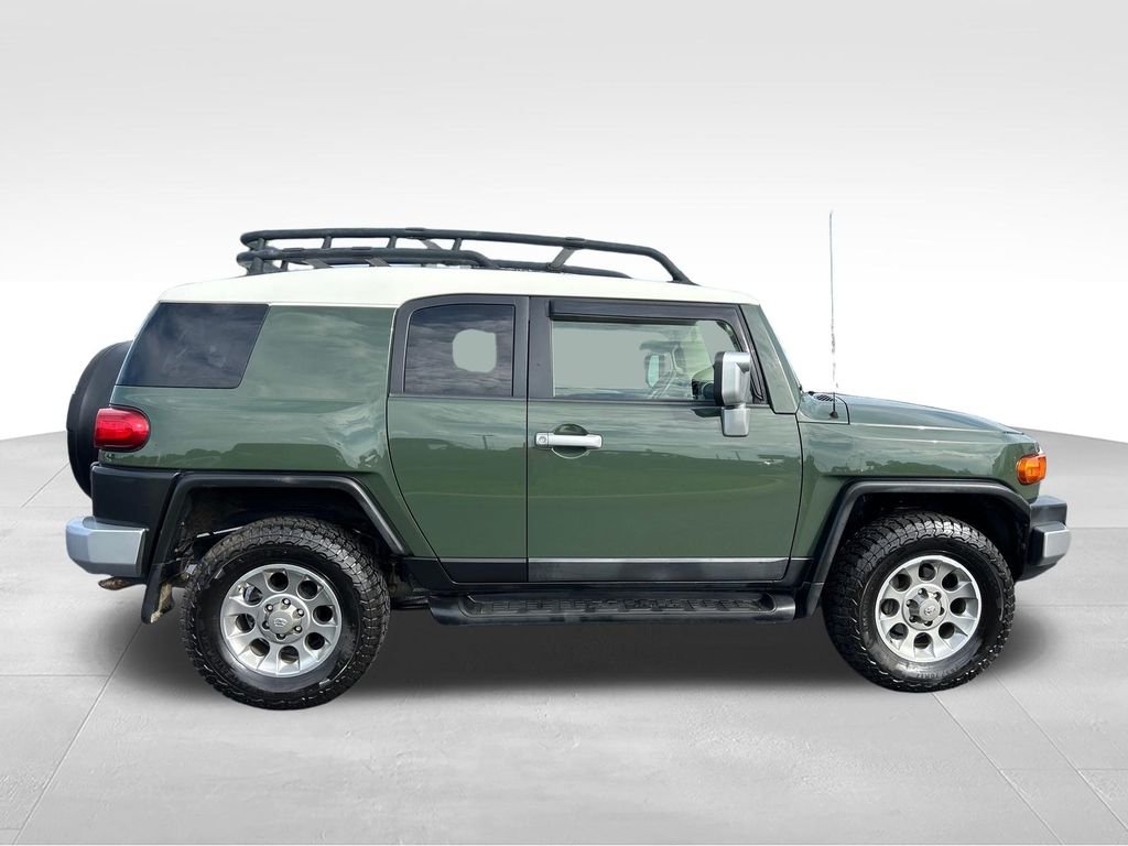 Used 2012 Green Toyota Base image 6