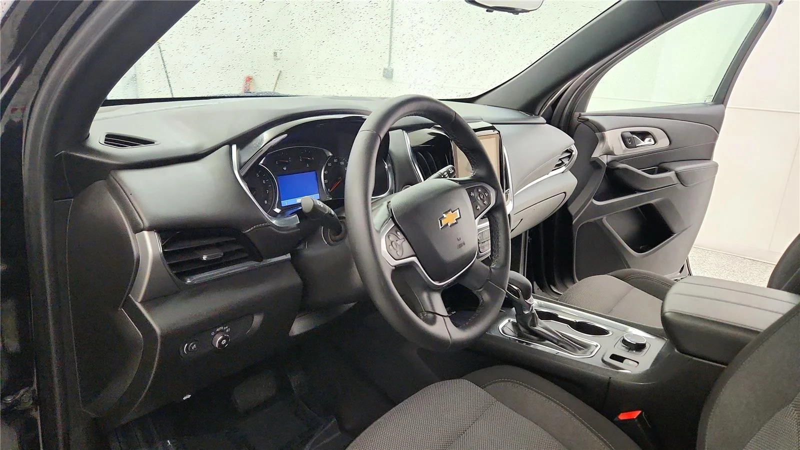 Used 2023 Mosaic Black Metallic Chevrolet LT Cloth image 22