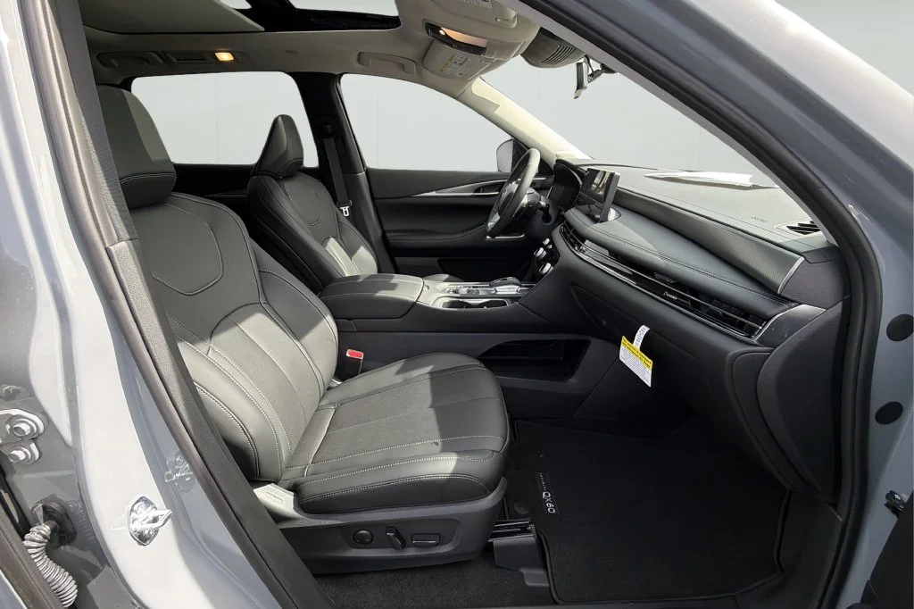 New 2027 HARBOR GRAY INFINITI Luxe FWD image 14