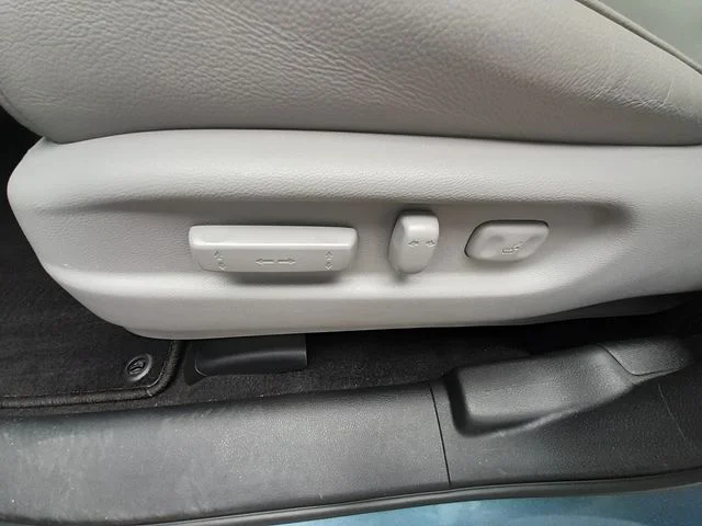 Used 2018  Honda EX-L image 39
