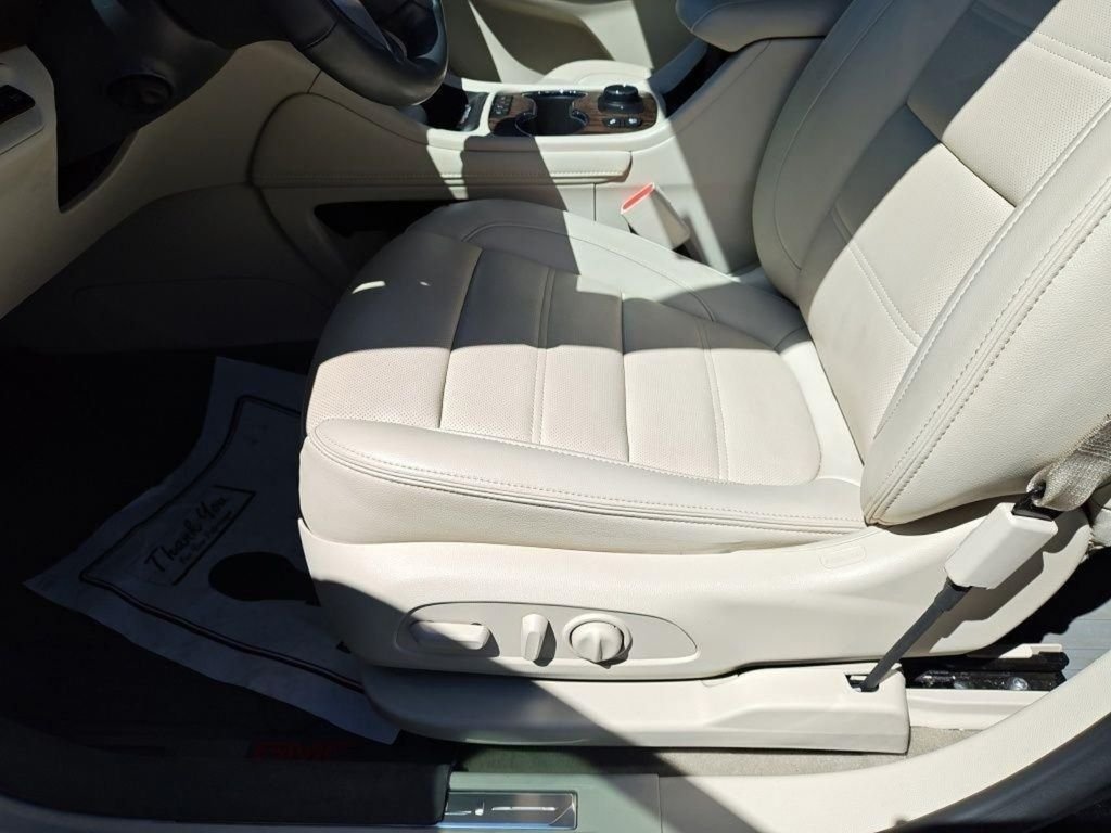 Used 2023 Black GMC Denali image 15