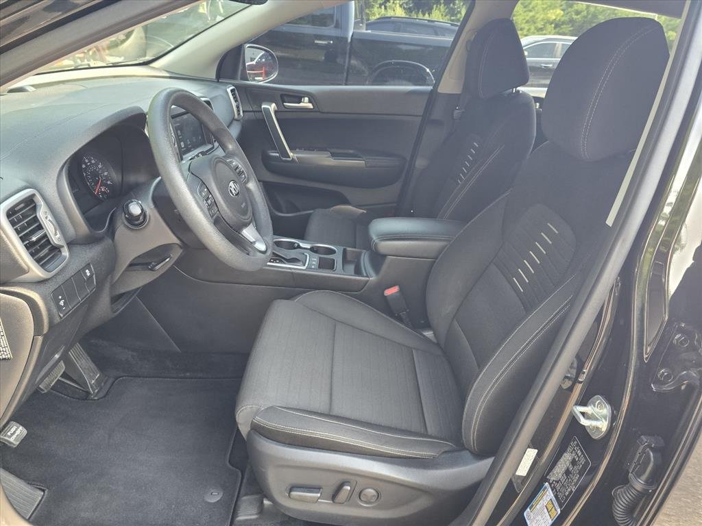 Used 2017 Red Kia LX image 12