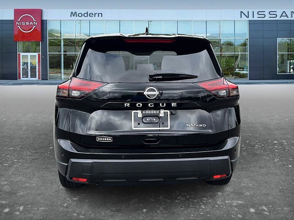 Used 2024 Super Black Nissan SV image 6