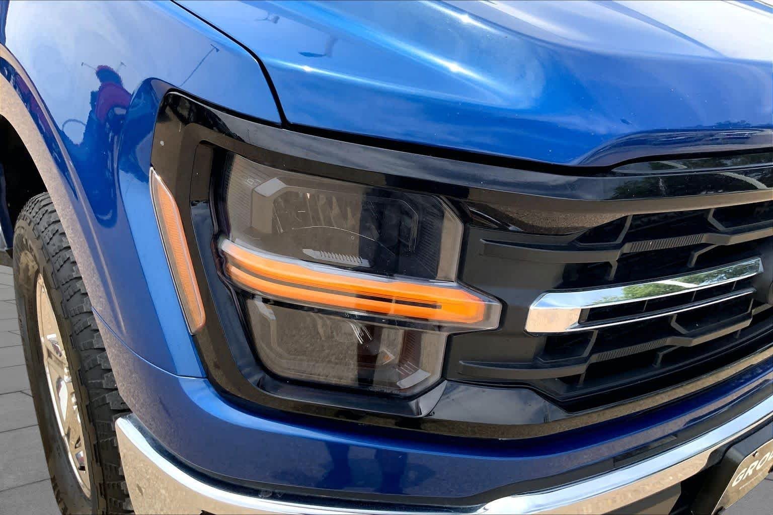 Used 2025 Atlas Blue Metallic Ford XLT image 36