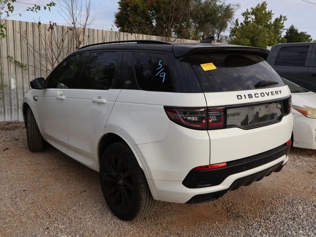 Used 2023  Land Rover SE R-Dynamic image 23