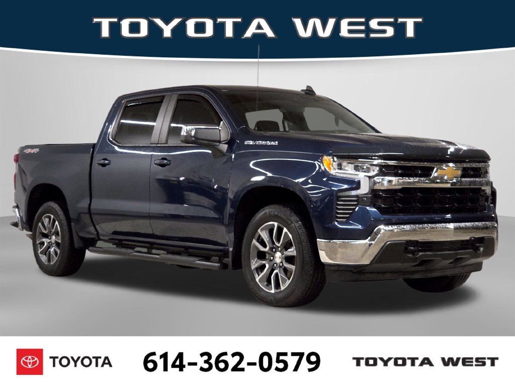Used 2022 Blue Chevrolet LT image 3