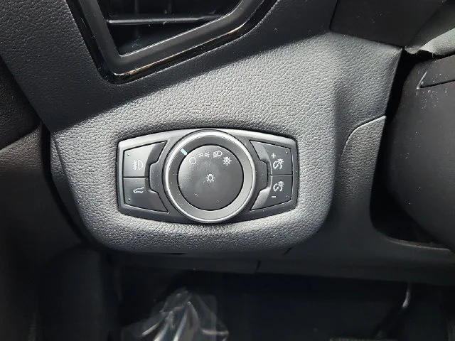 Used 2018 Black Ford Titanium image 38