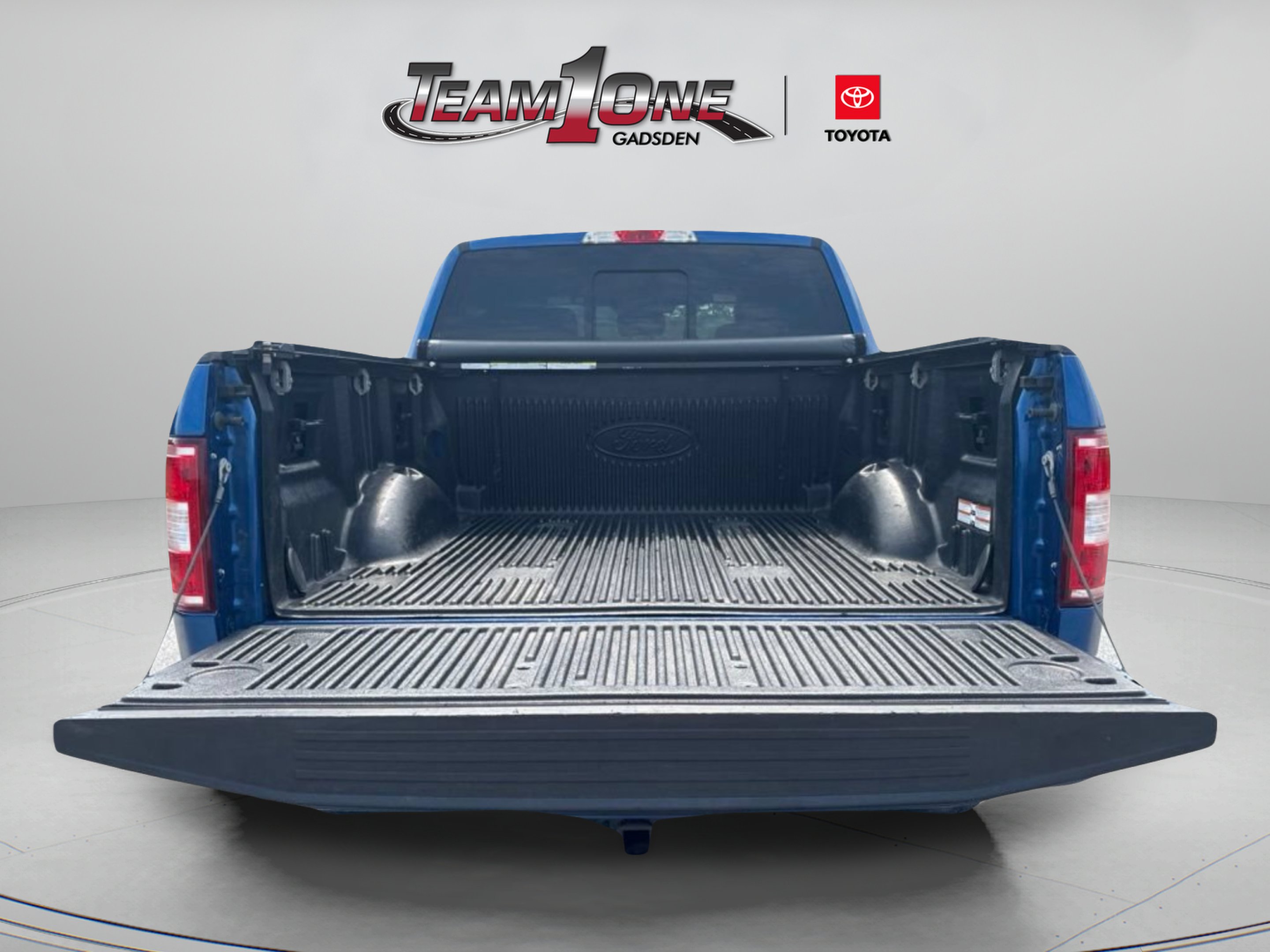 Used 2018 Lightning Blue Ford XLT image 11