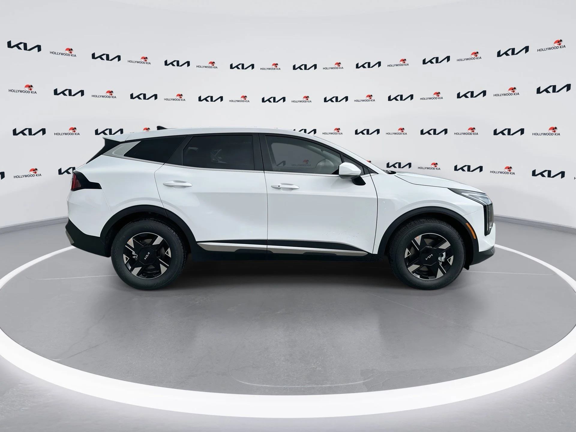 New 2026 Glacial White Pearl Kia LX image 9
