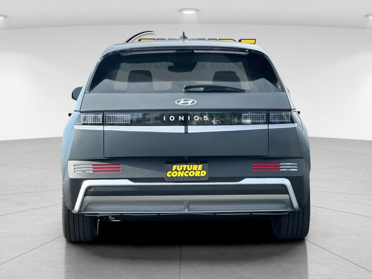 New 2026 Gray Hyundai SEL image 4