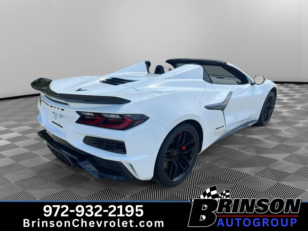 New 2027 Arctic White Chevrolet 3LZ image 6