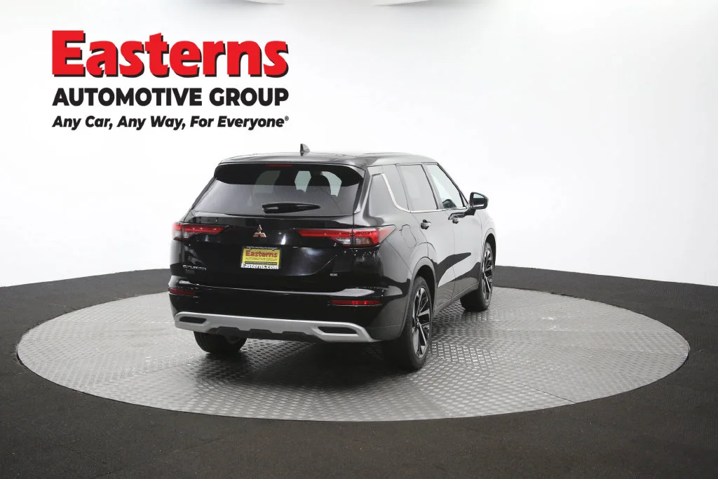 Used 2024 Black Mitsubishi SE image 40