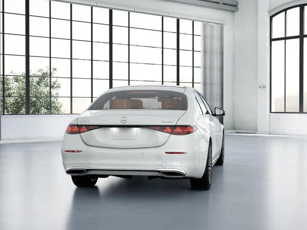 New 2027 White Mercedes-Benz S 580 image 24