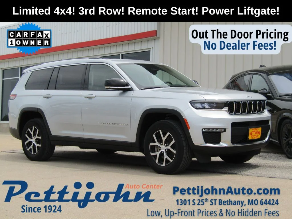 Used 2023 Silver Jeep Limited image 1