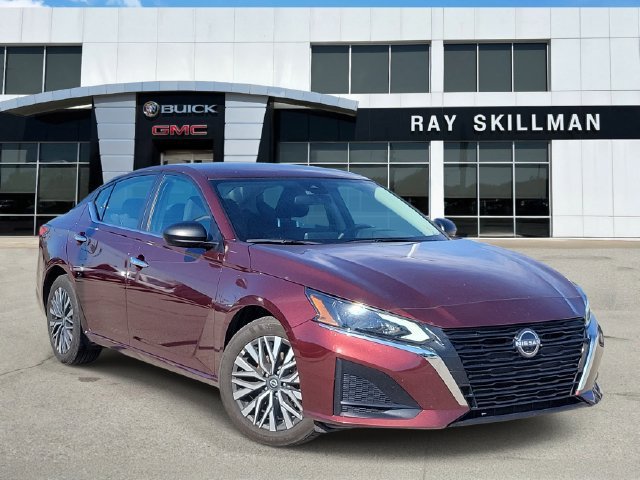 2025 Nissan Altima