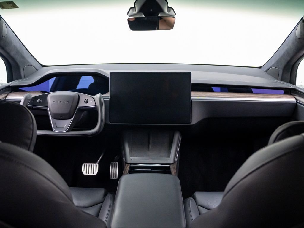 Used 2022 Deep Blue Metallic Tesla Base image 11