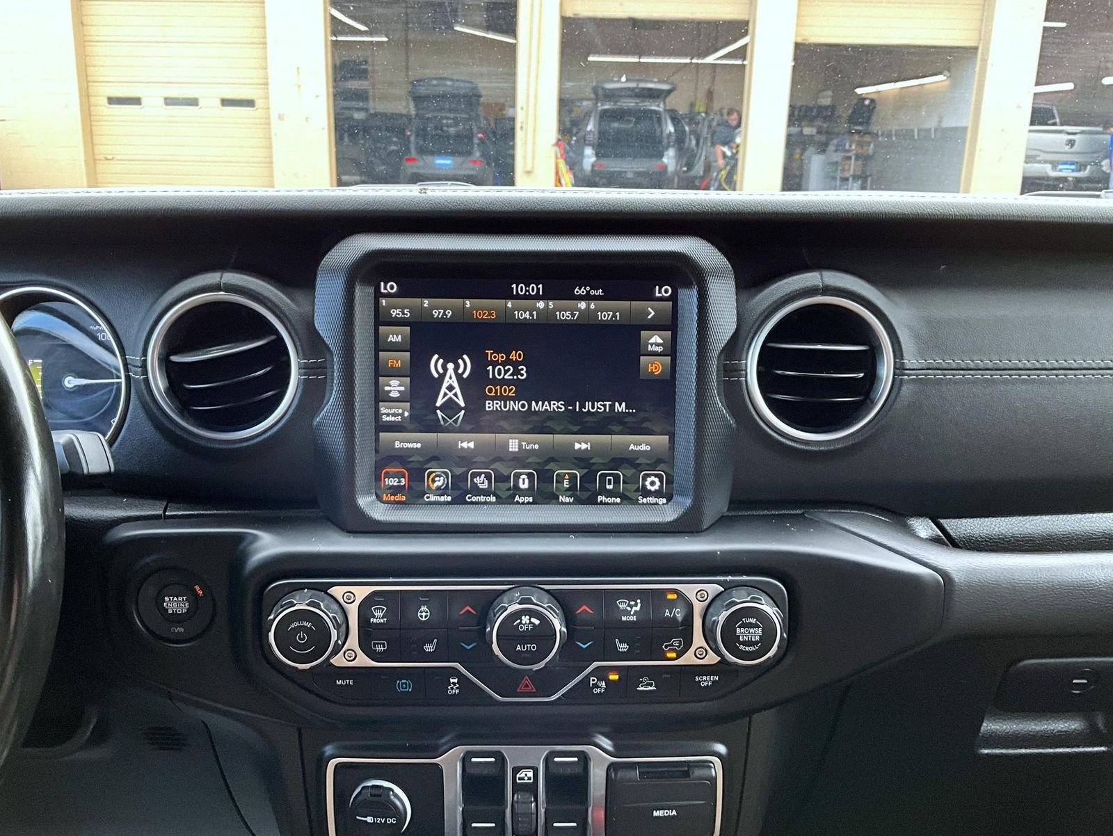 Used 2021 White Jeep Unlimited Sahara 4xe image 14