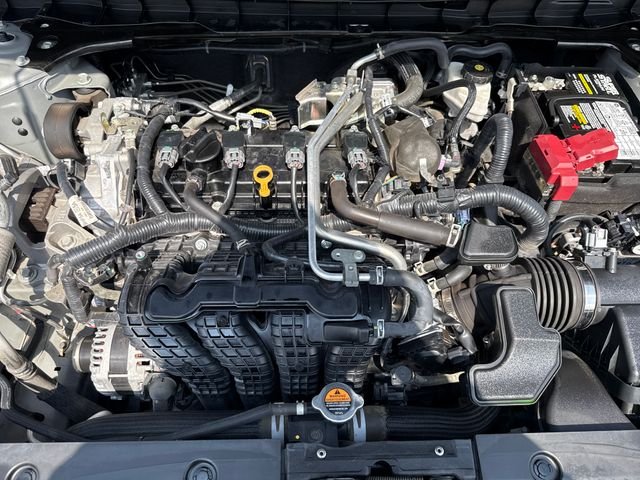 Used 2022 Silver Nissan 2.5 SL image 22