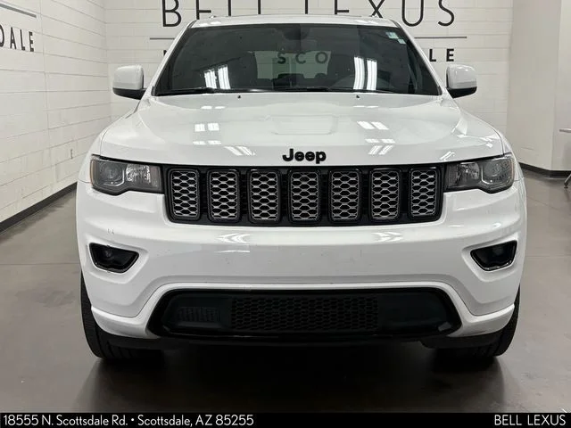 Used 2022 White Jeep Laredo X image 7