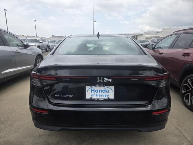 Used 2023 Crystal Black Pearl Honda EX image 3