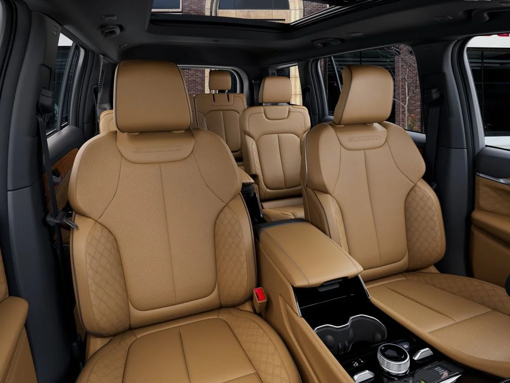 New 2026 White Jeep Summit image 16