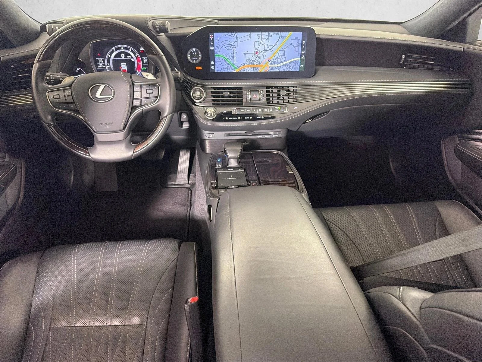 Used 2022 White Lexus LS 500 image 25