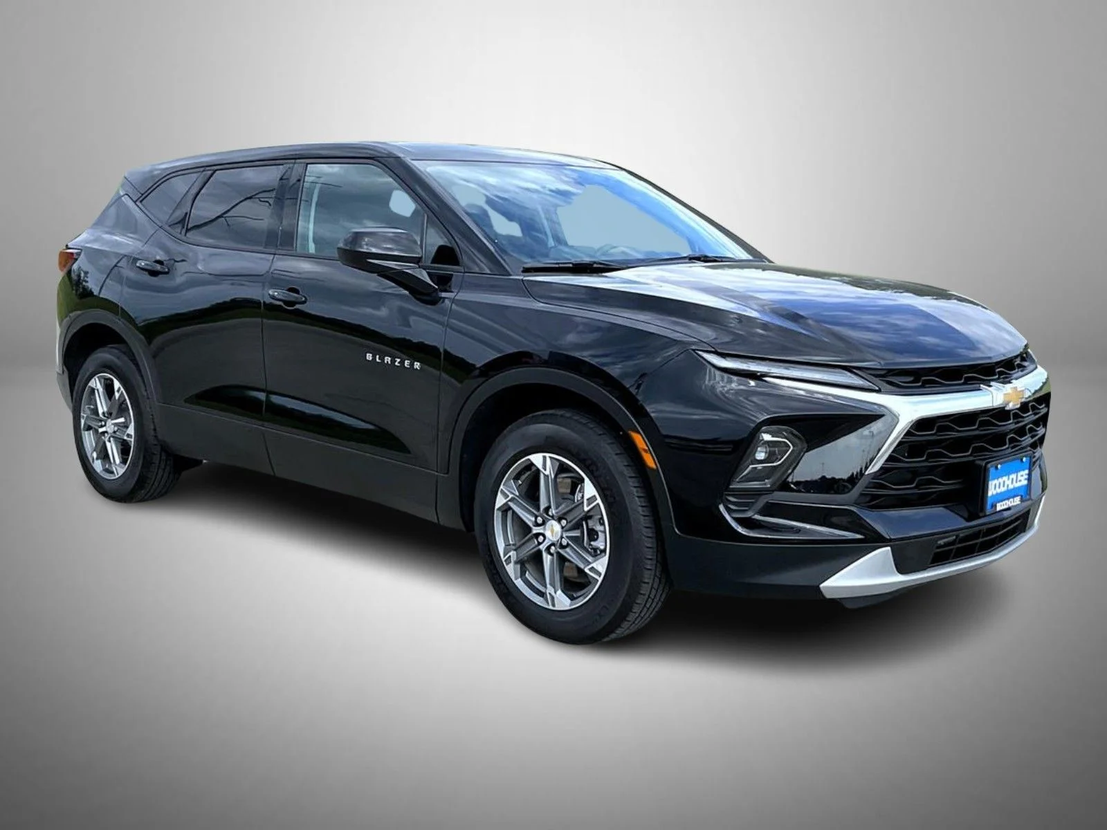 Used 2025 Black Chevrolet LT image 3