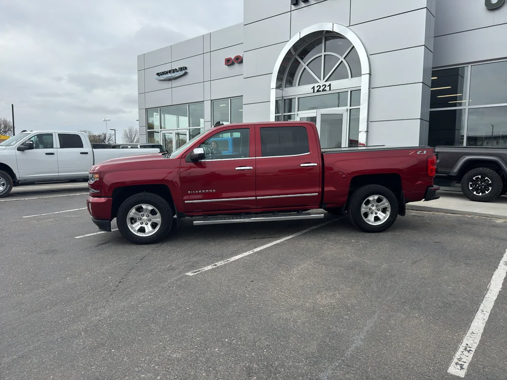 Used 2018 Cajun Red Tintcoat Chevrolet LTZ image 2