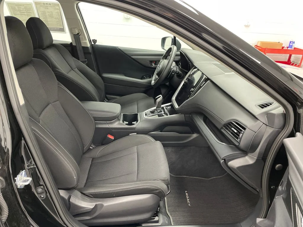 Used 2025 Crystal Black Silica Subaru Premium image 12