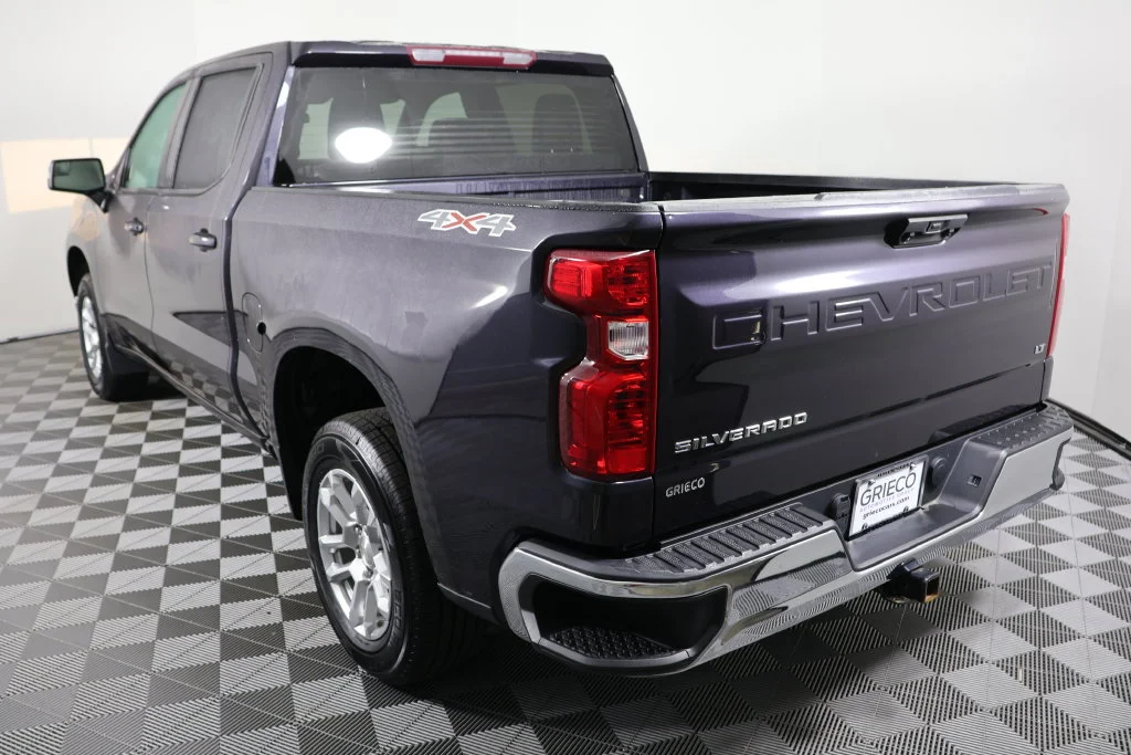 Used 2023 Ash Chevrolet LT image 6