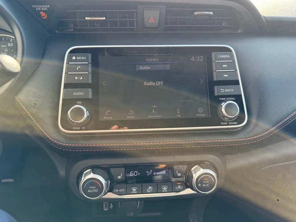 Used 2019 White Nissan SR image 15