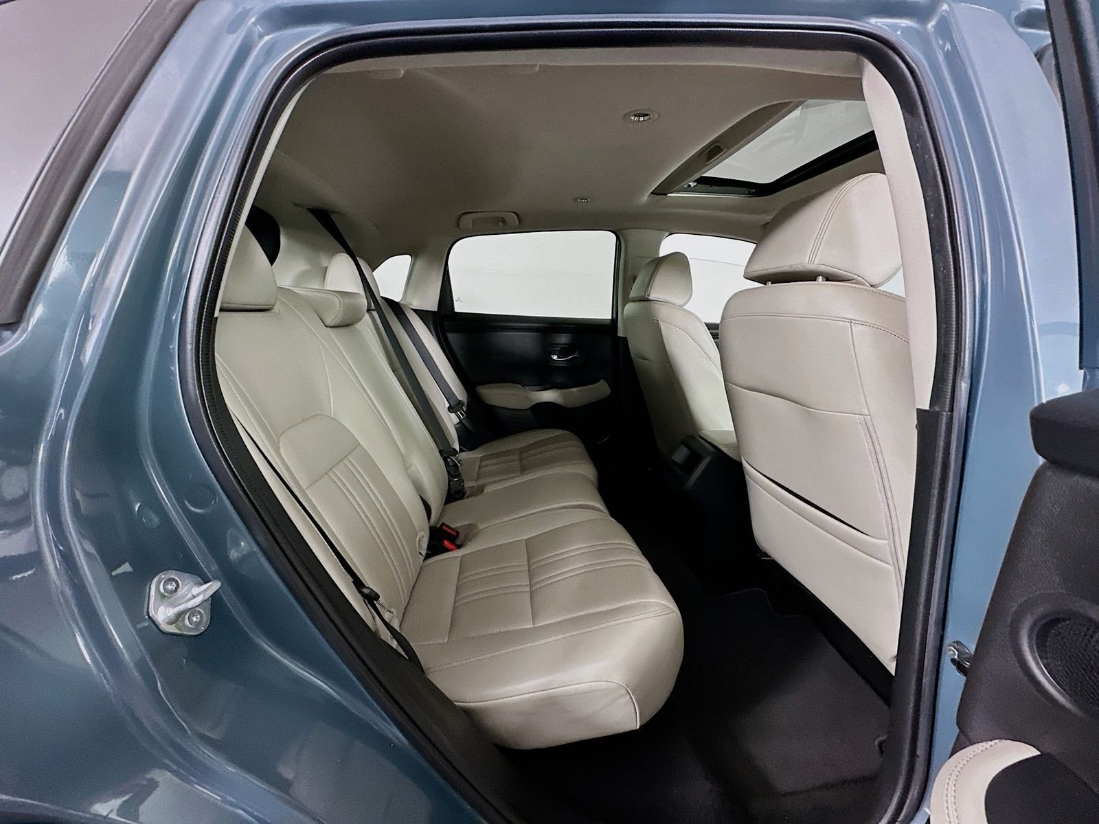 Used 2024 Blue Honda EX-L image 27
