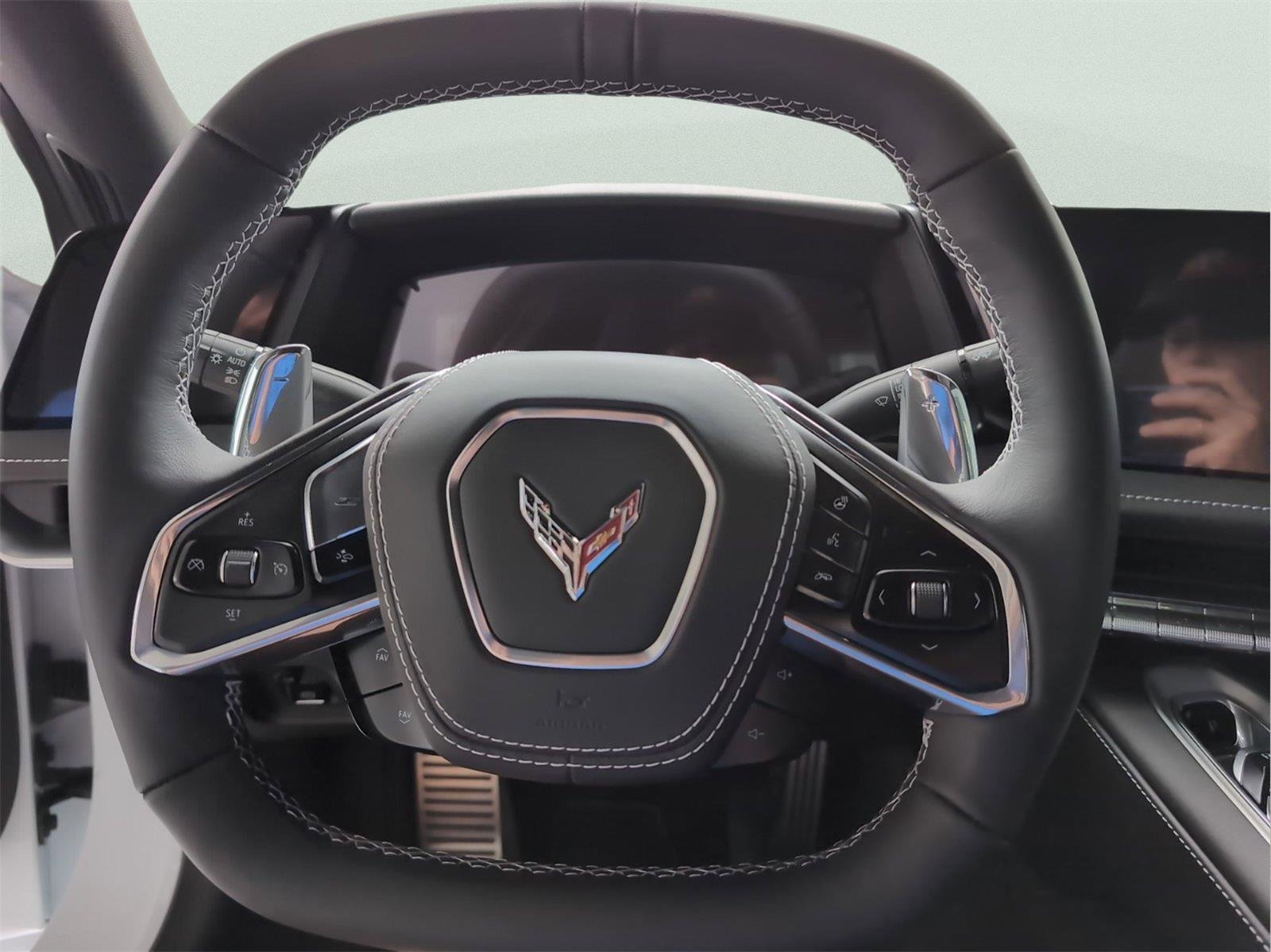 New 2026 Arctic White Chevrolet 2LT image 17