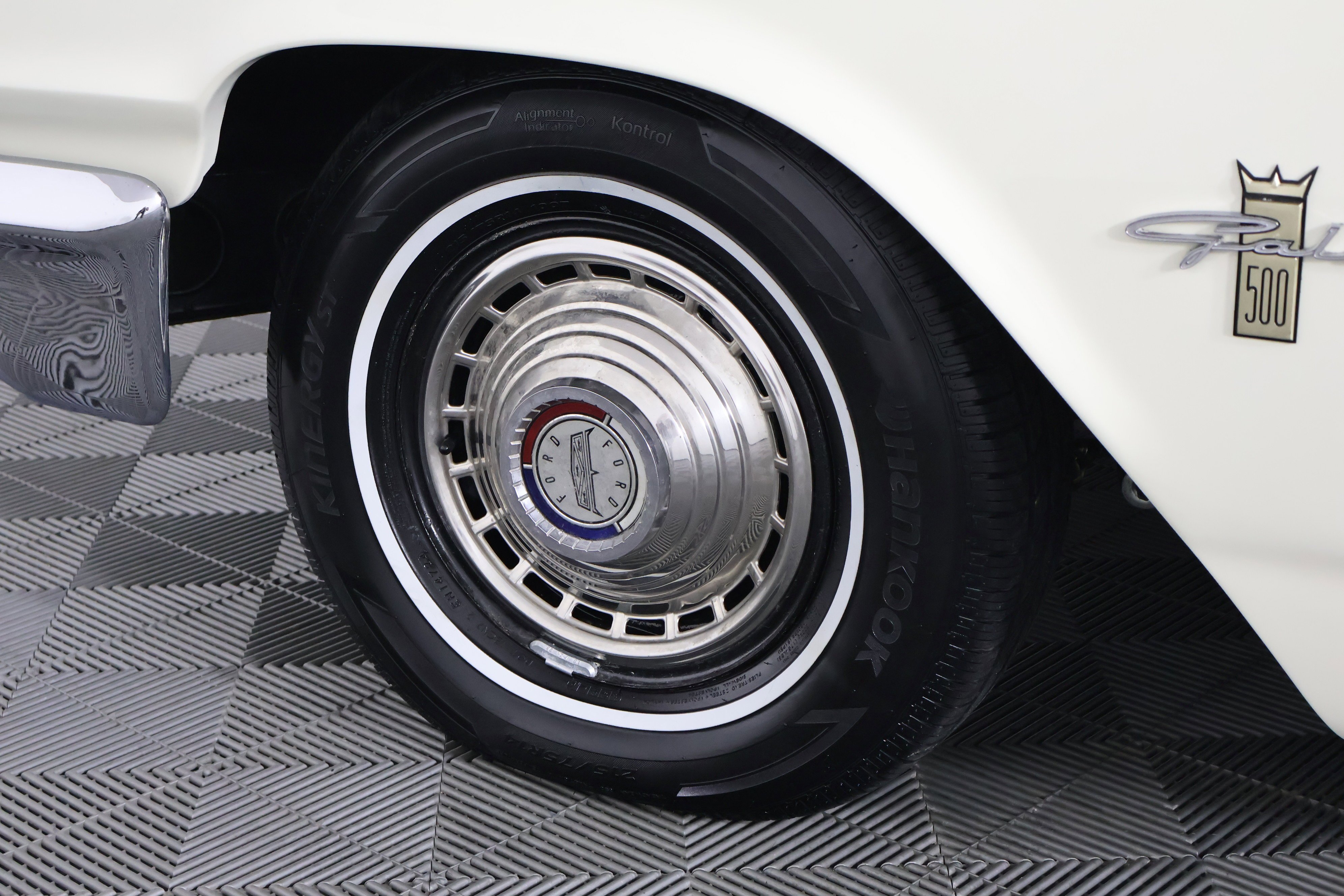 Used 1963 White Ford  image 67