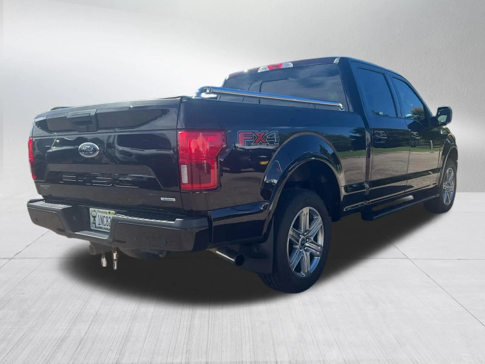 Used 2018 Magma Red Metallic Ford XLT image 7