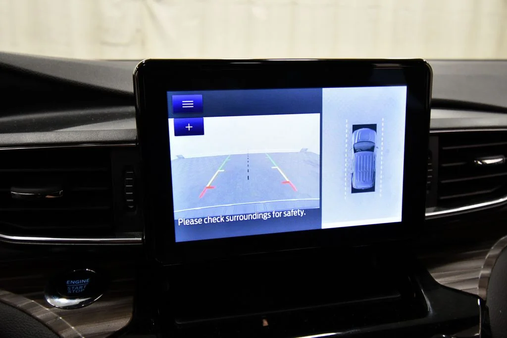 Used 2022 Blue Ford Limited image 25
