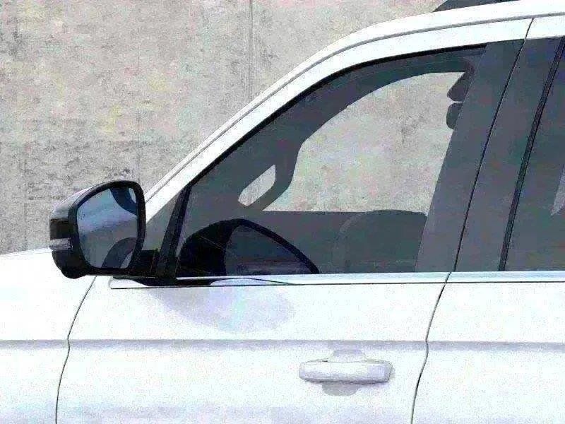 New 2025 Star White Ford Platinum image 13